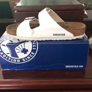 Birkenstock’s Arizona white Size 41